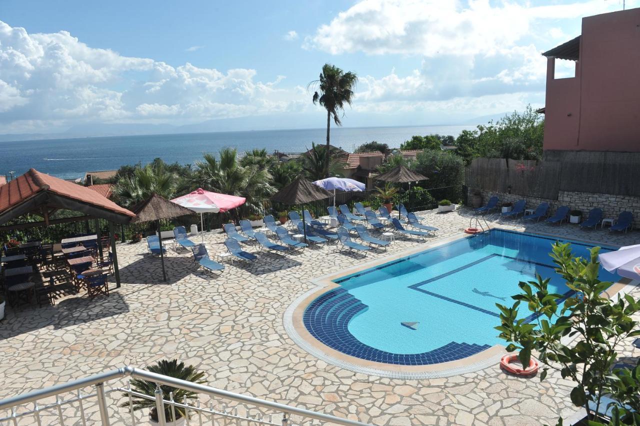 Kerkyra Beach Hotel & Apartments Benitses  Bagian luar foto
