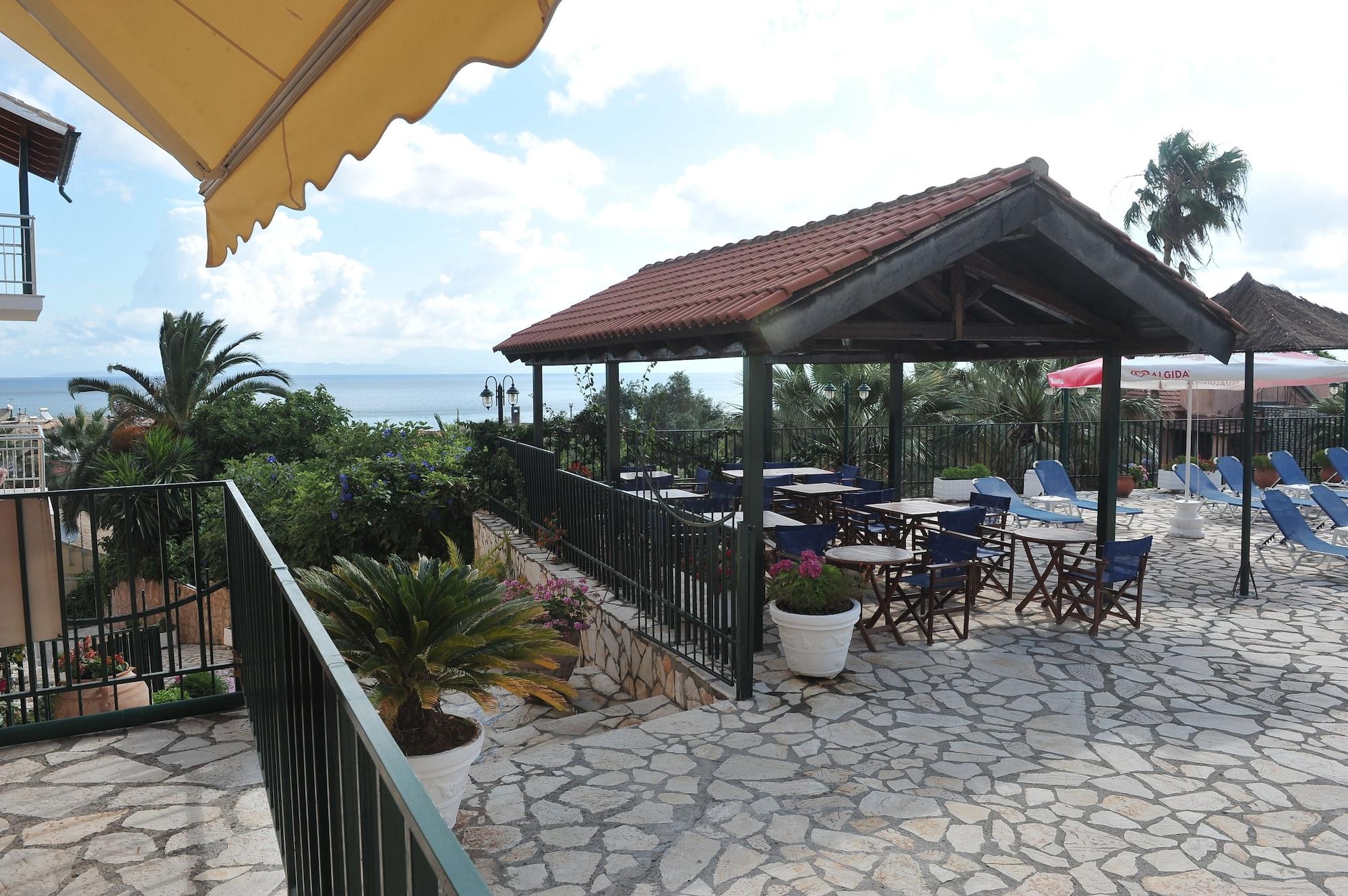 Kerkyra Beach Hotel & Apartments Benitses  Bagian luar foto