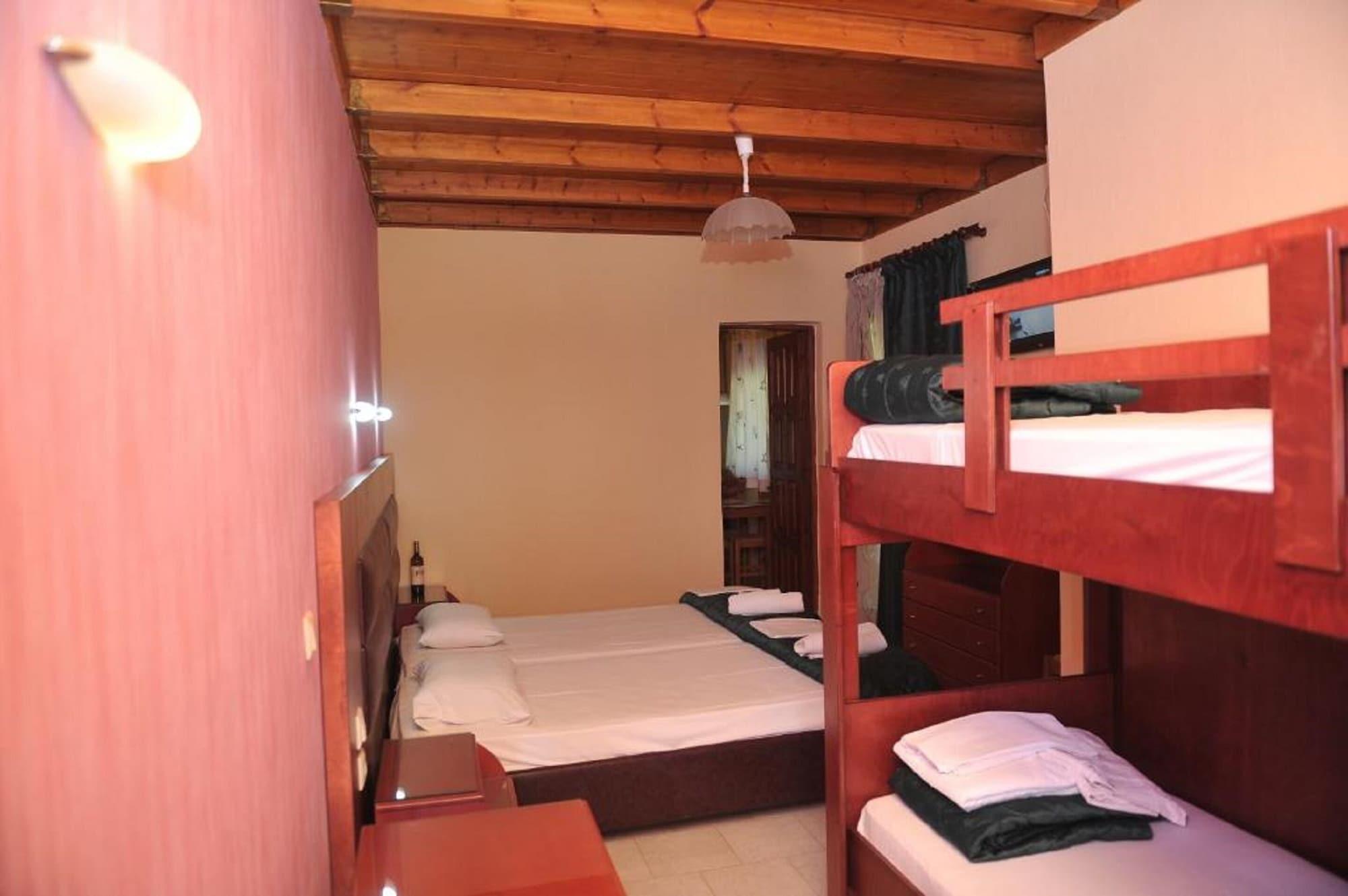 Kerkyra Beach Hotel & Apartments Benitses  Bagian luar foto