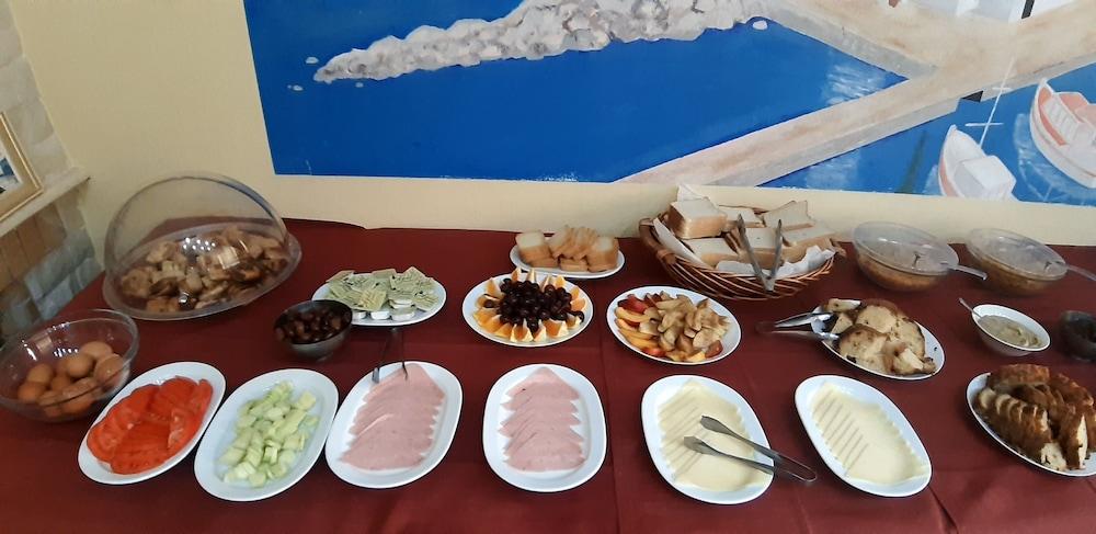 Kerkyra Beach Hotel & Apartments Benitses  Bagian luar foto